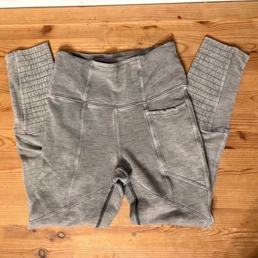 Free People Movement Get On It Grey Ankle Zip Women's Leggings size XS